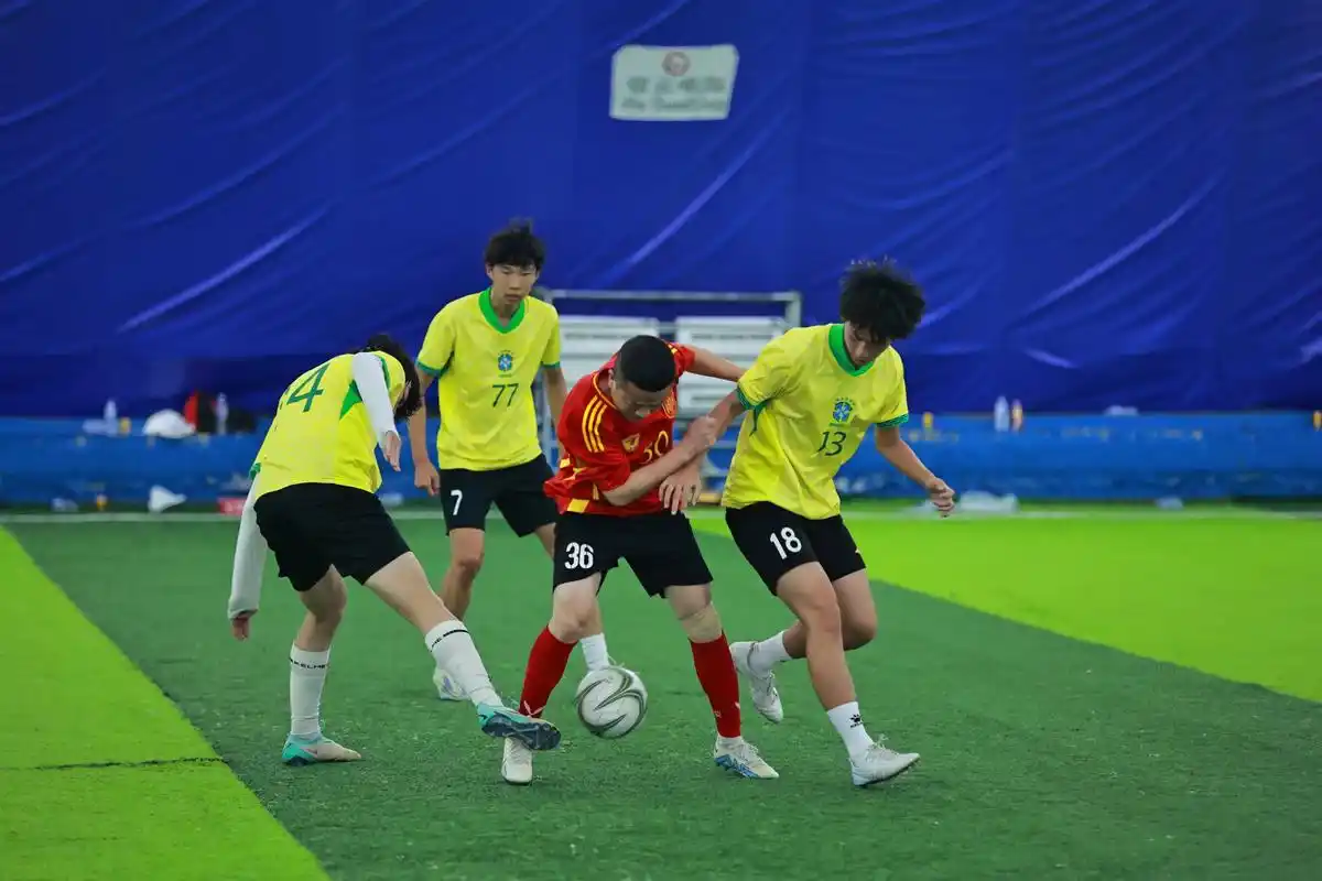 欧冠对决：皇家马德里 VS 利物浦